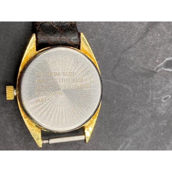 Waltham American Quartz Water Resistant Watch Gold Tone Brown Black Band WW050